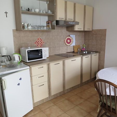 Apartment Josipa Malinska Rom bilde
