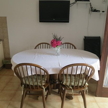 Apartment Josipa Malinska Rom bilde