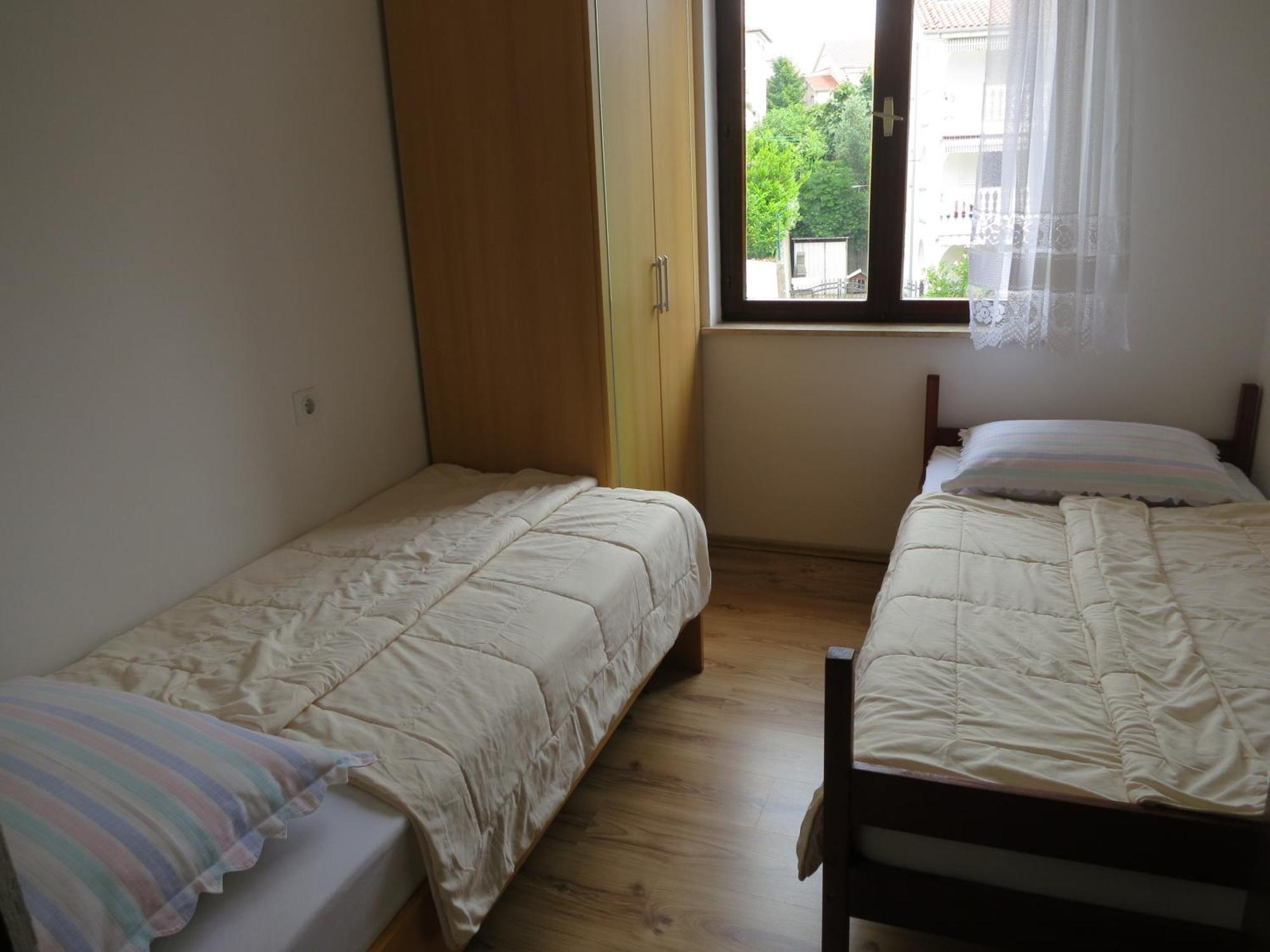 Apartment Josipa Malinska Rom bilde