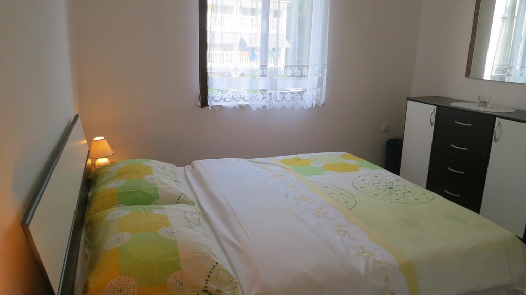 Apartment Josipa Malinska Eksteriør bilde
