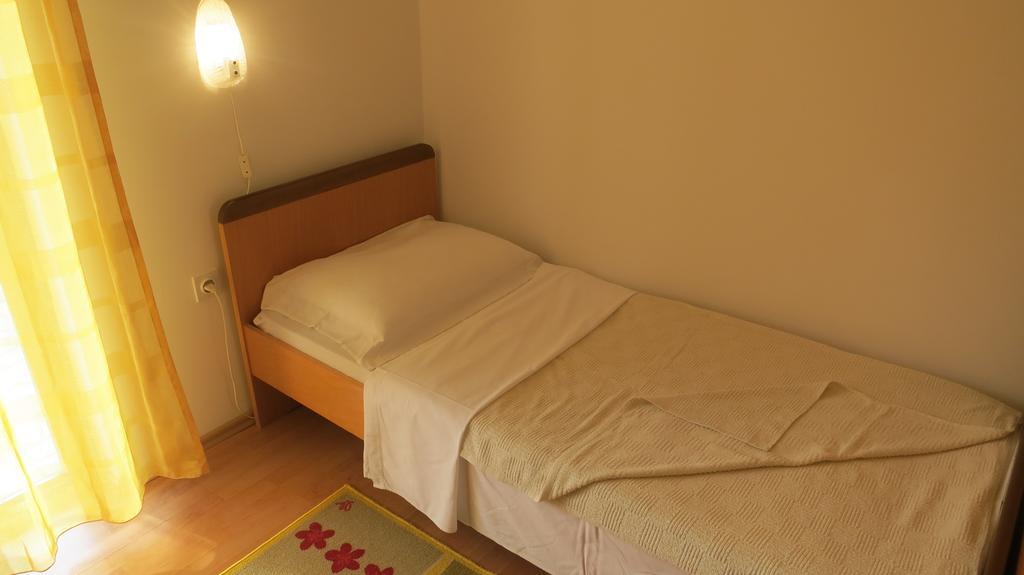 Apartment Josipa Malinska Eksteriør bilde